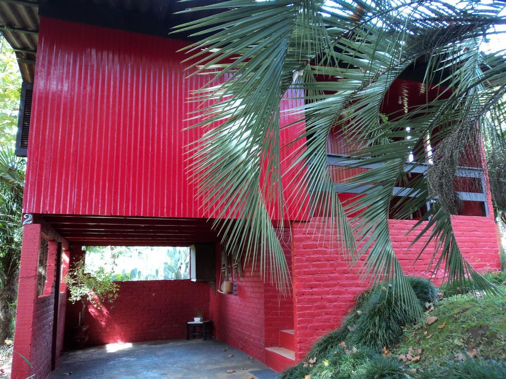 斯帕科霍利斯提克小屋酒店 新彼得罗波利斯 外观 照片